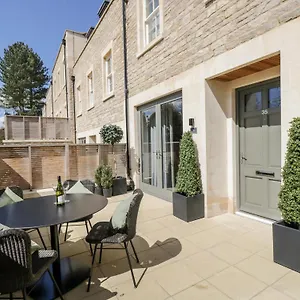  Holiday home 35 Hope Place