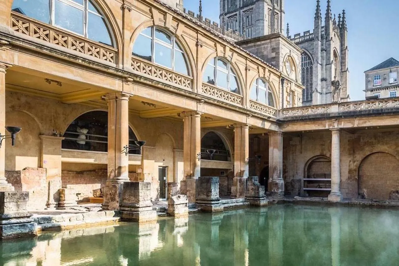 Lauras Townhouse Apartments Thomas Street Townhouse Bath 0*,