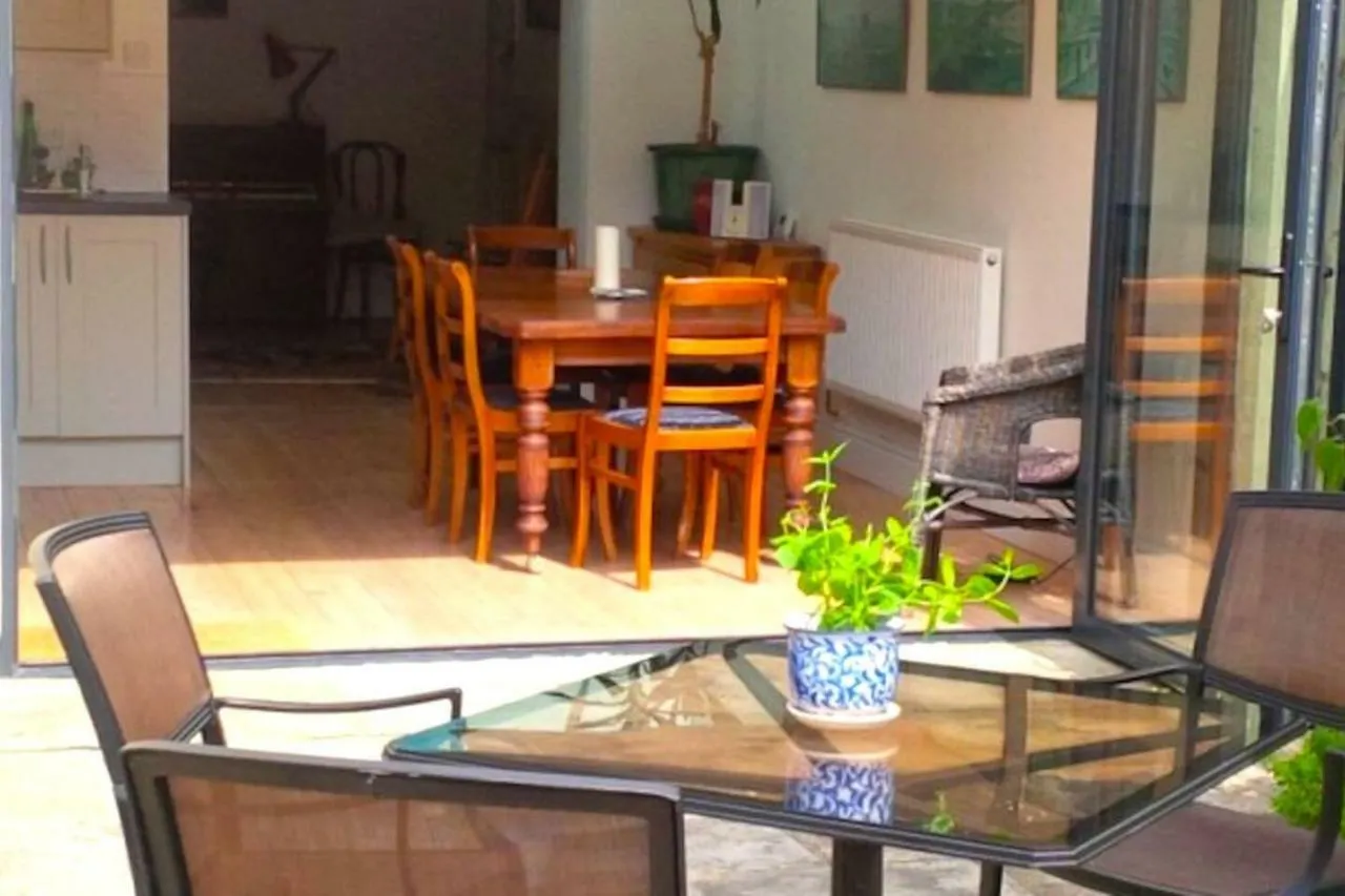 Lauras Townhouse Apartments Thomas Street Townhouse Bath Holiday home
